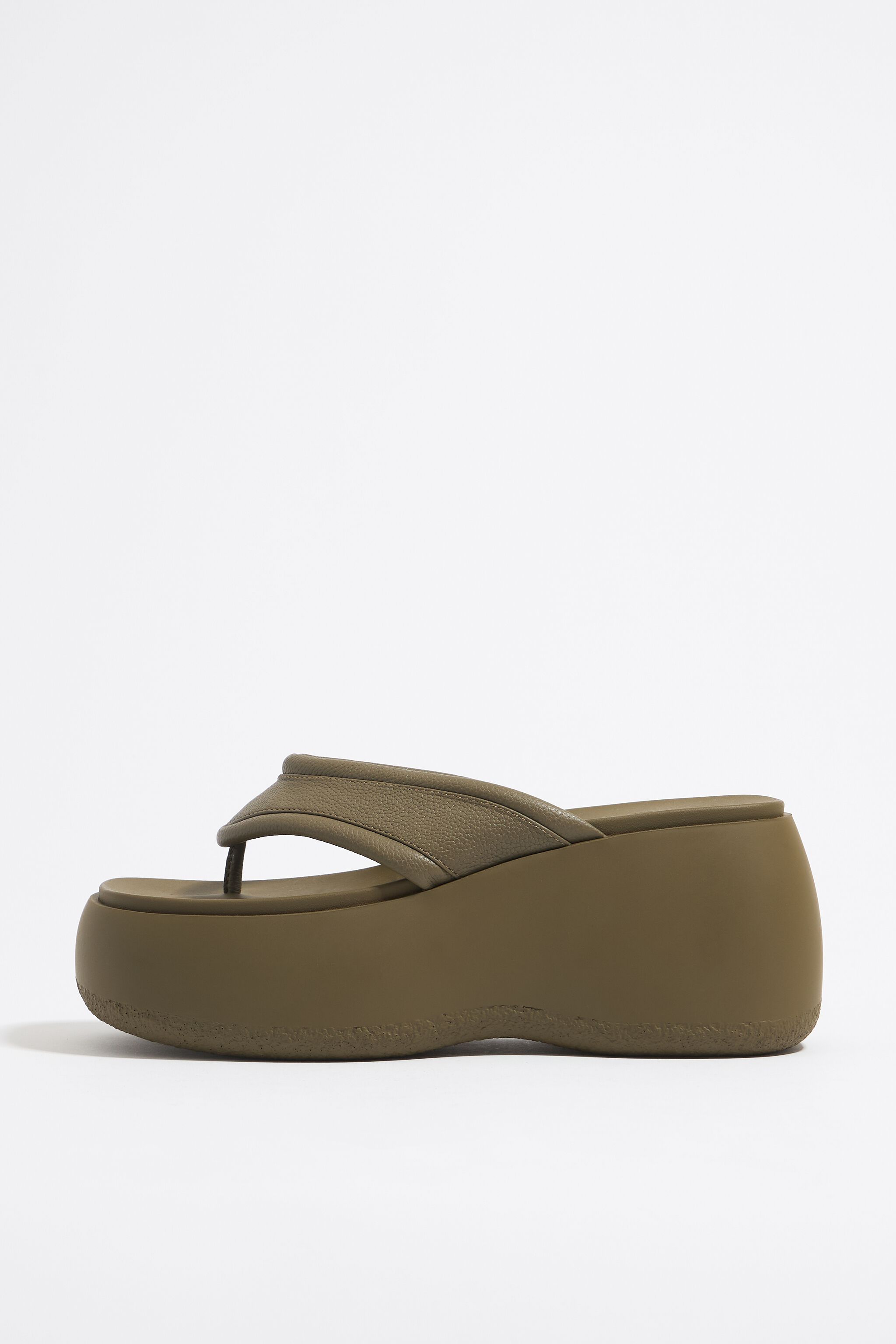 Kelly & Katie Ammie Wedge Flip Flop - Free Shipping | DSW