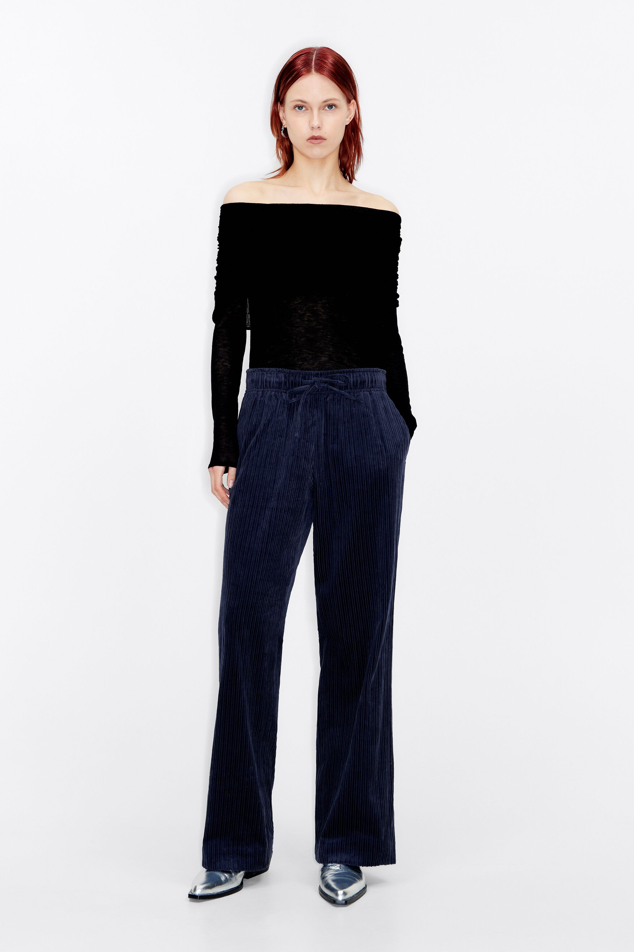 Liquid velvet high-waisted trousers with an oval leg | EMPORIO ARMANI Woman