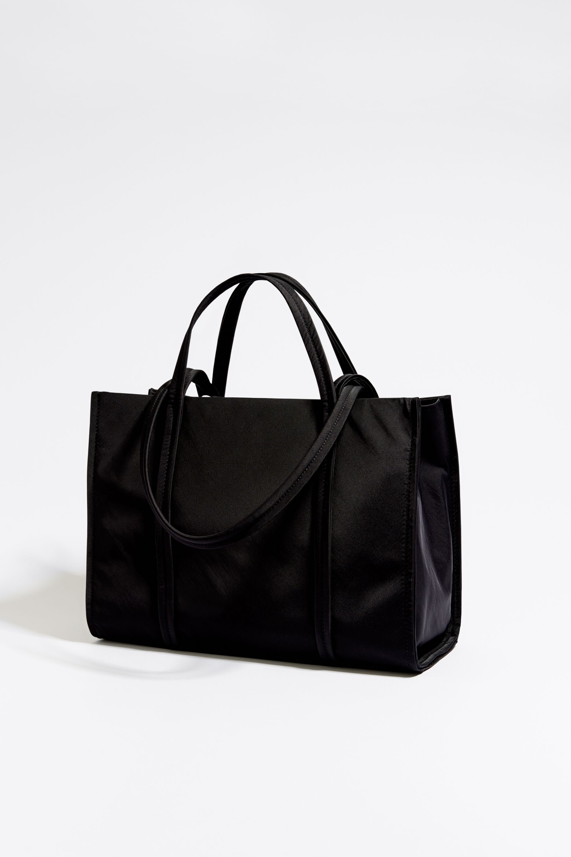 Bolso negro grande bimba y 2024 lola