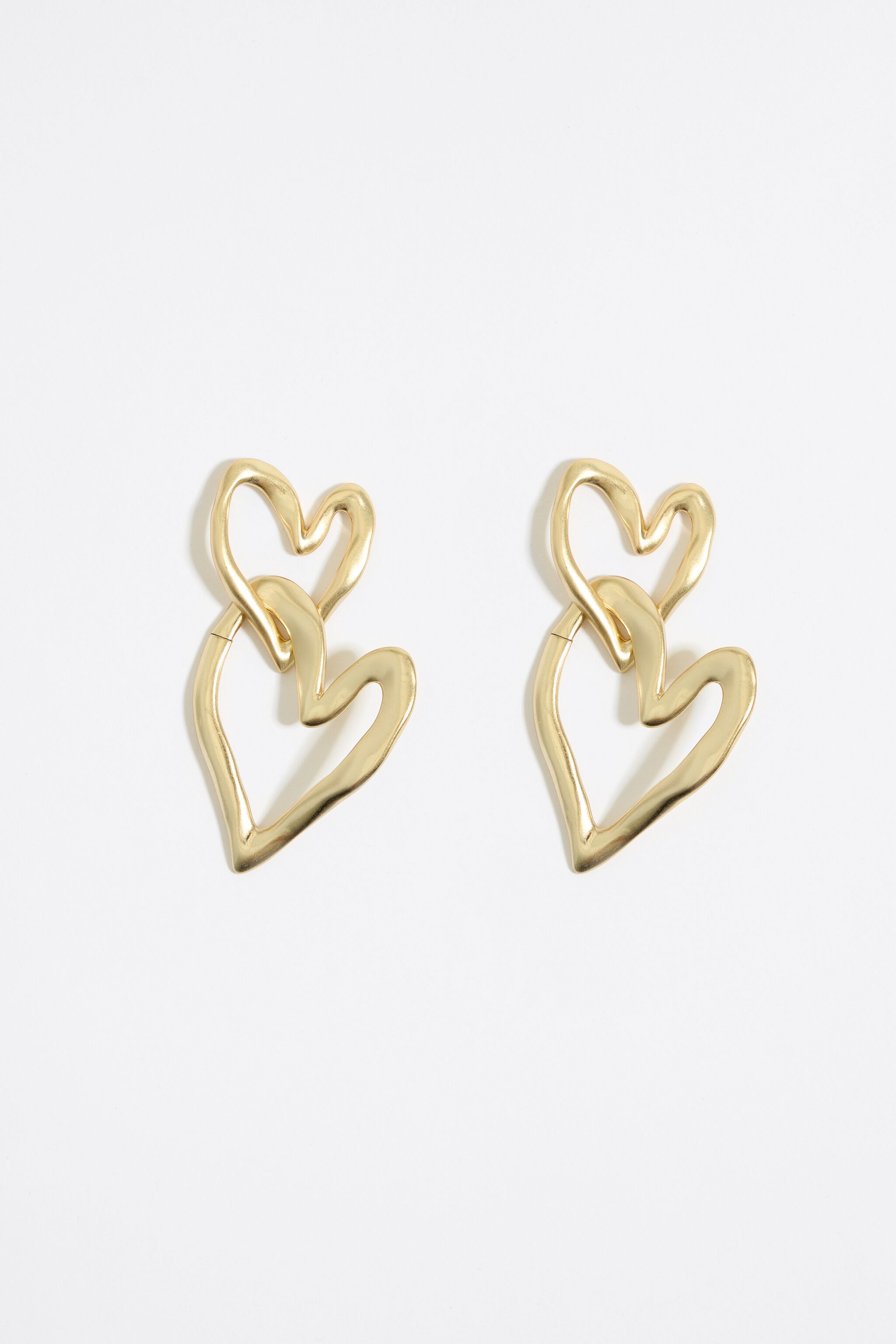 Golden textured hearts earrings