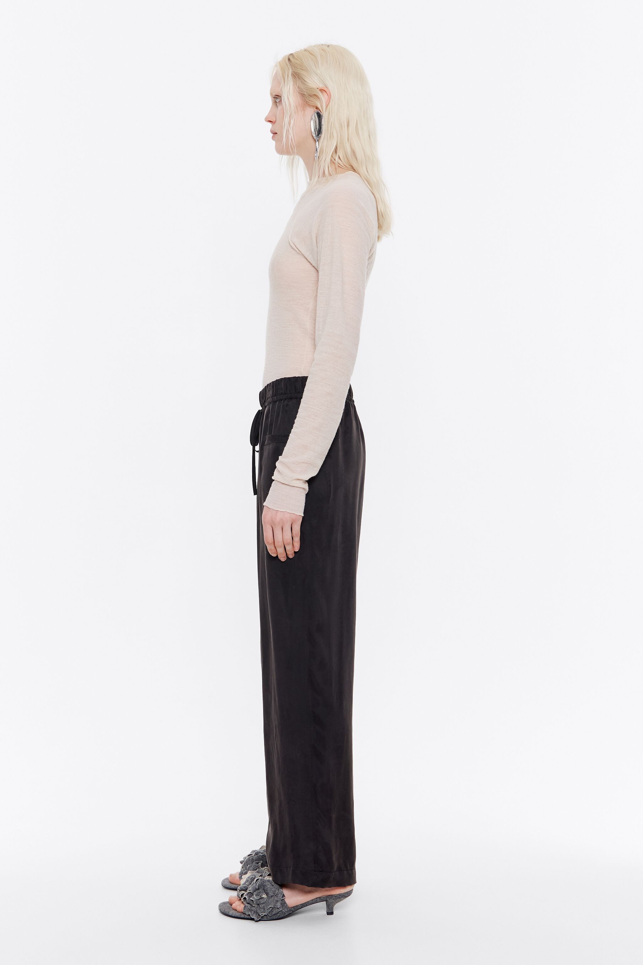 Lainey Linen Curved Hem Pants Black | LIT Boutique
