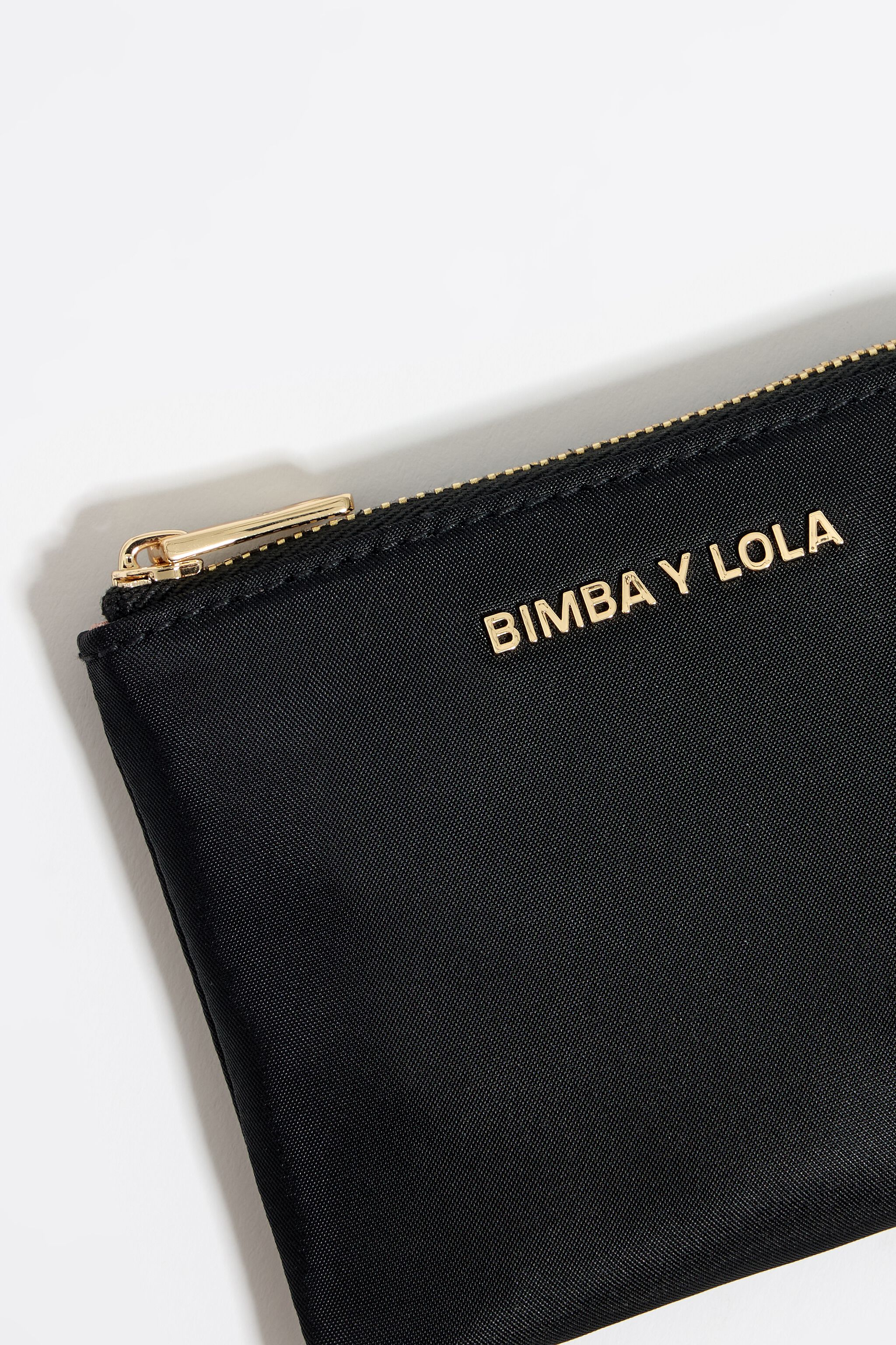 BIMBA Y LOLA #THISISTROPICANA SS15 www.bimbaylola.com | 가방, 제품, 제품 디자인